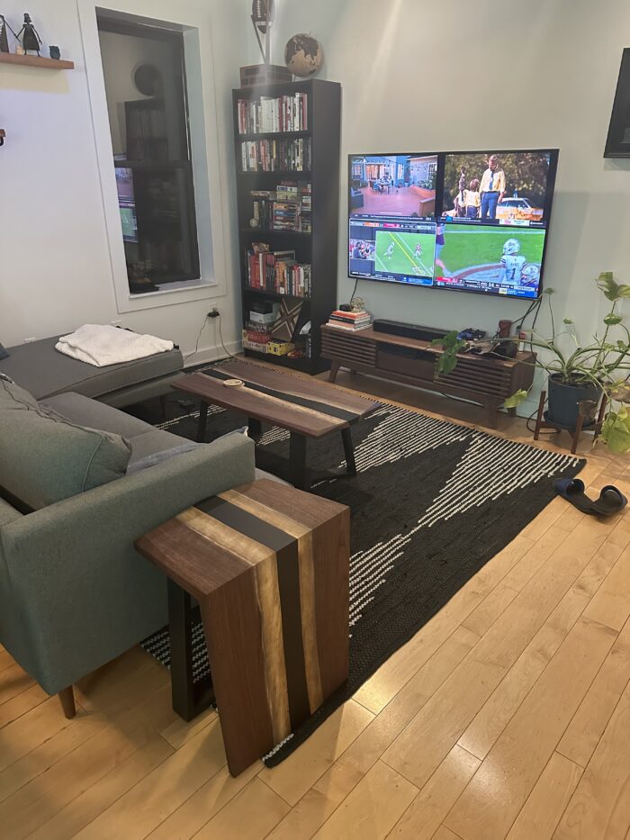 End Table No.9 | Walnut with epoxy - Image 2